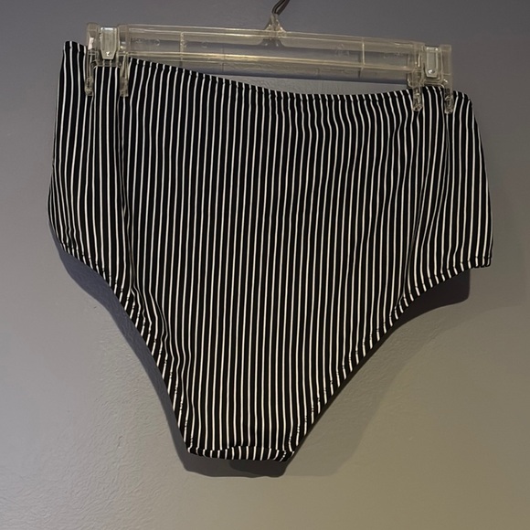 Shade & Shore Black and White Striped Bikini Bottom - Picture 3 of 4